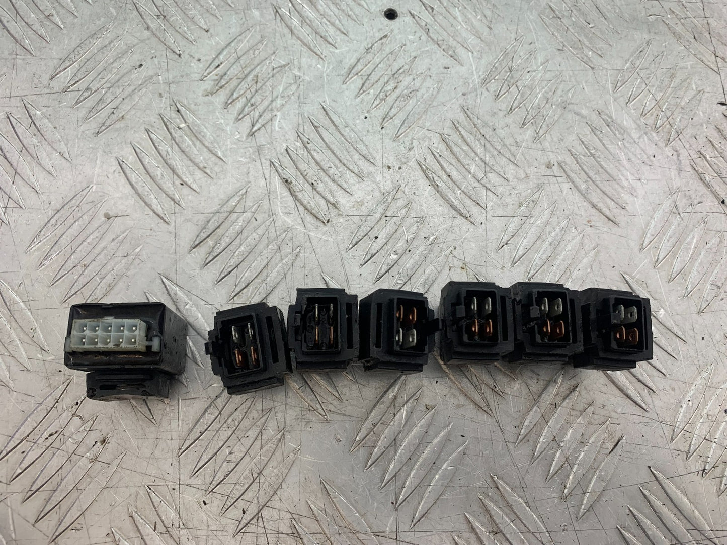 APRILIA SL750 SL 750 SHIVER RELAYS  YEAR 2008-2016 (CMB1242)