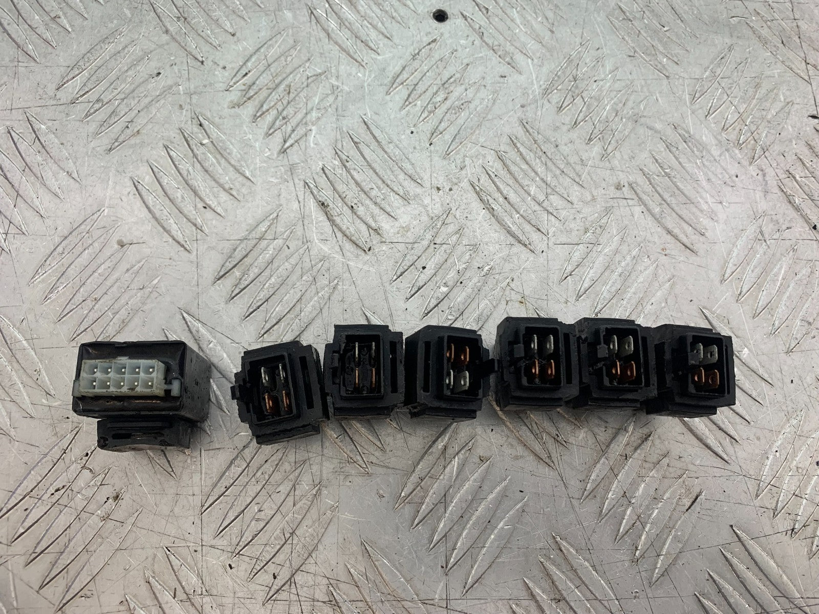 APRILIA SL750 SL 750 SHIVER RELAYS  YEAR 2008-2016 (CMB1242)