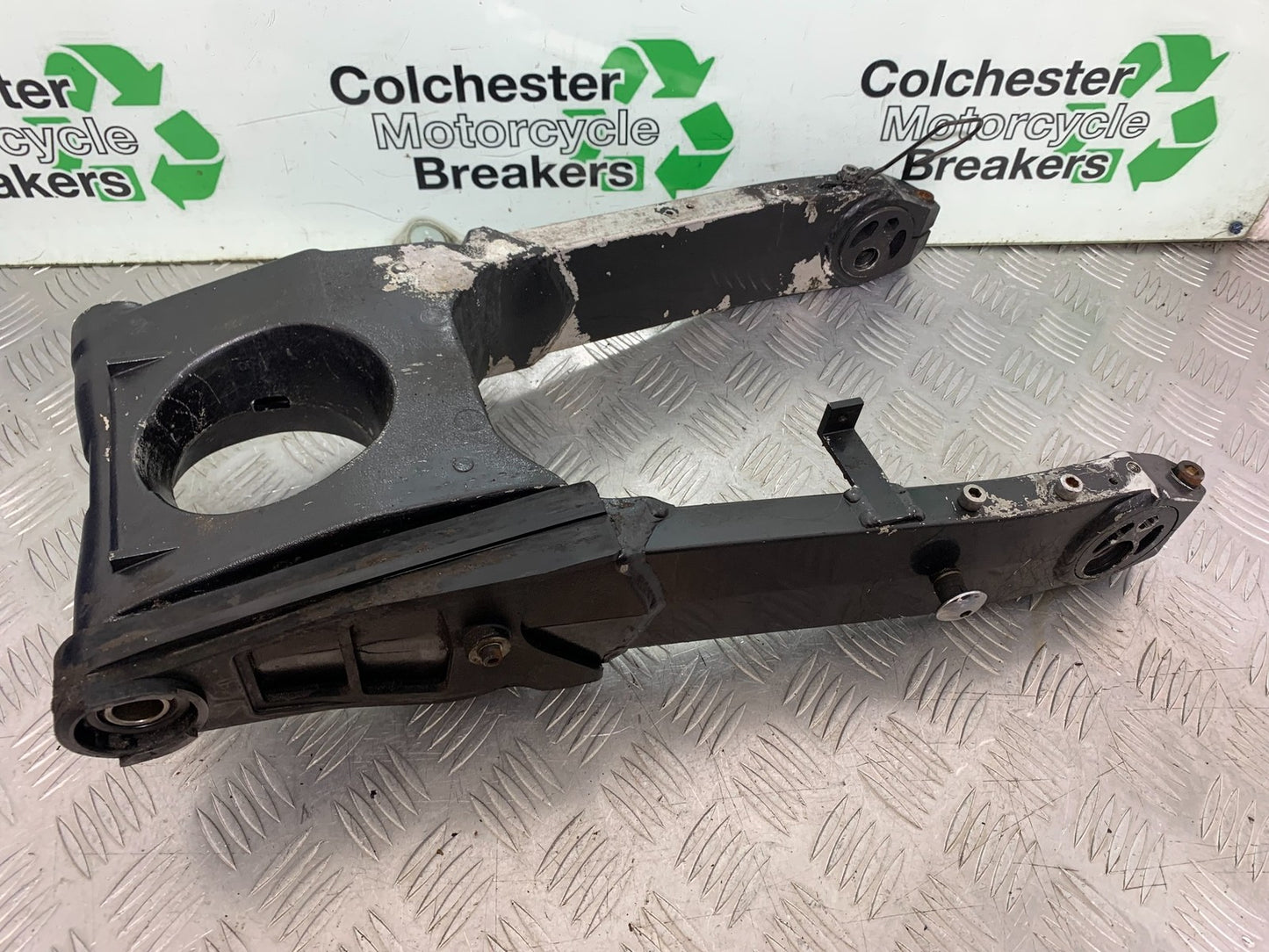 KAWASAKI ZZR1100 D SWINGARM   YEAR 1993-2001 (CMB1189)