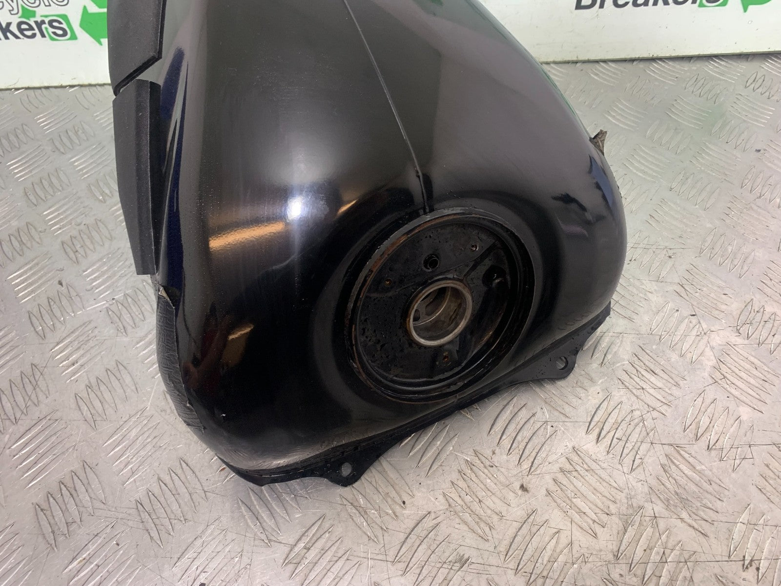 HONDA CBR1000 rr FIREBLADE PETROL TANK  YEAR 2012-2016 (CMB1198)