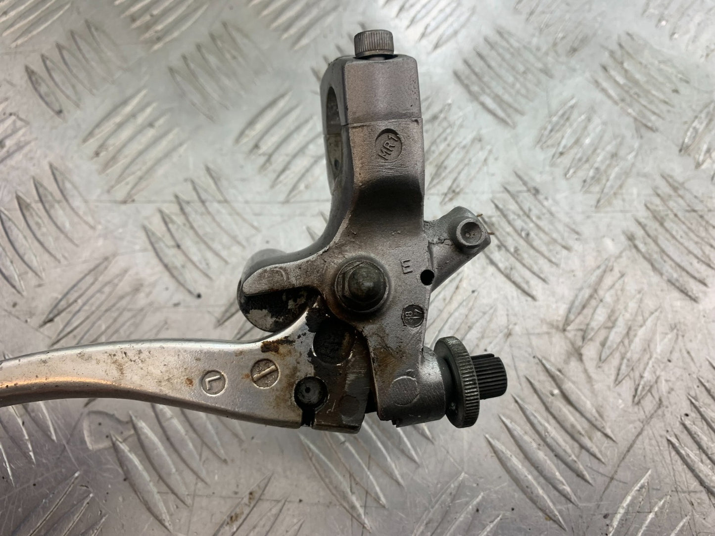 HONDA VT750 SHADOW CLUTCH LEVER AND BRACKET  YEAR 2003-2004 (CMB1265)