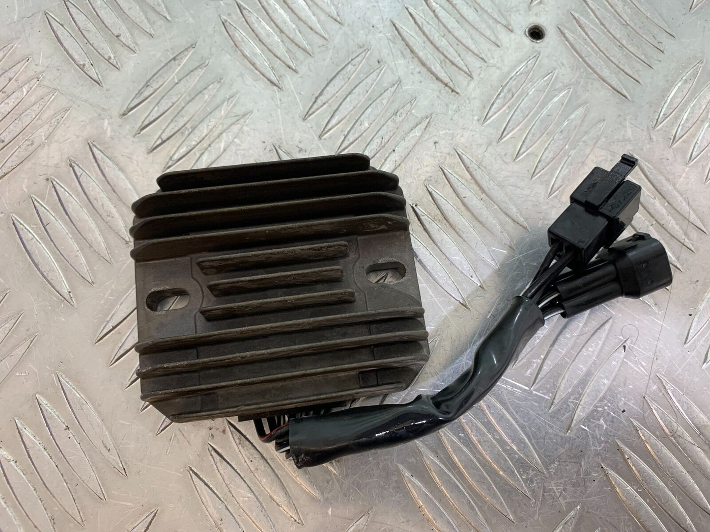 SUZUKI SV650 SV 650 REGULATOR  YEAR 2003-2006 (CMB1014)