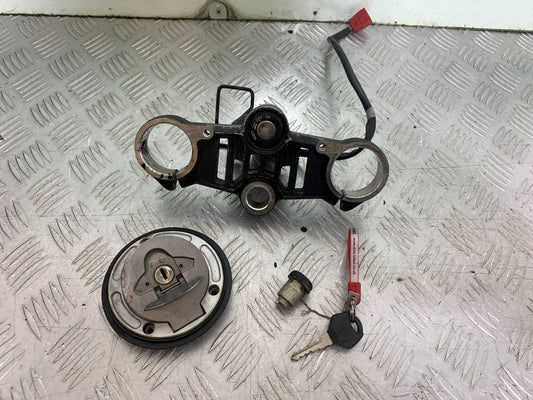 YAMAHA YZF-R125 YZF 125 LOCKS KEY TOP YOKE   YEAR 2019-2022 (CMB1263)