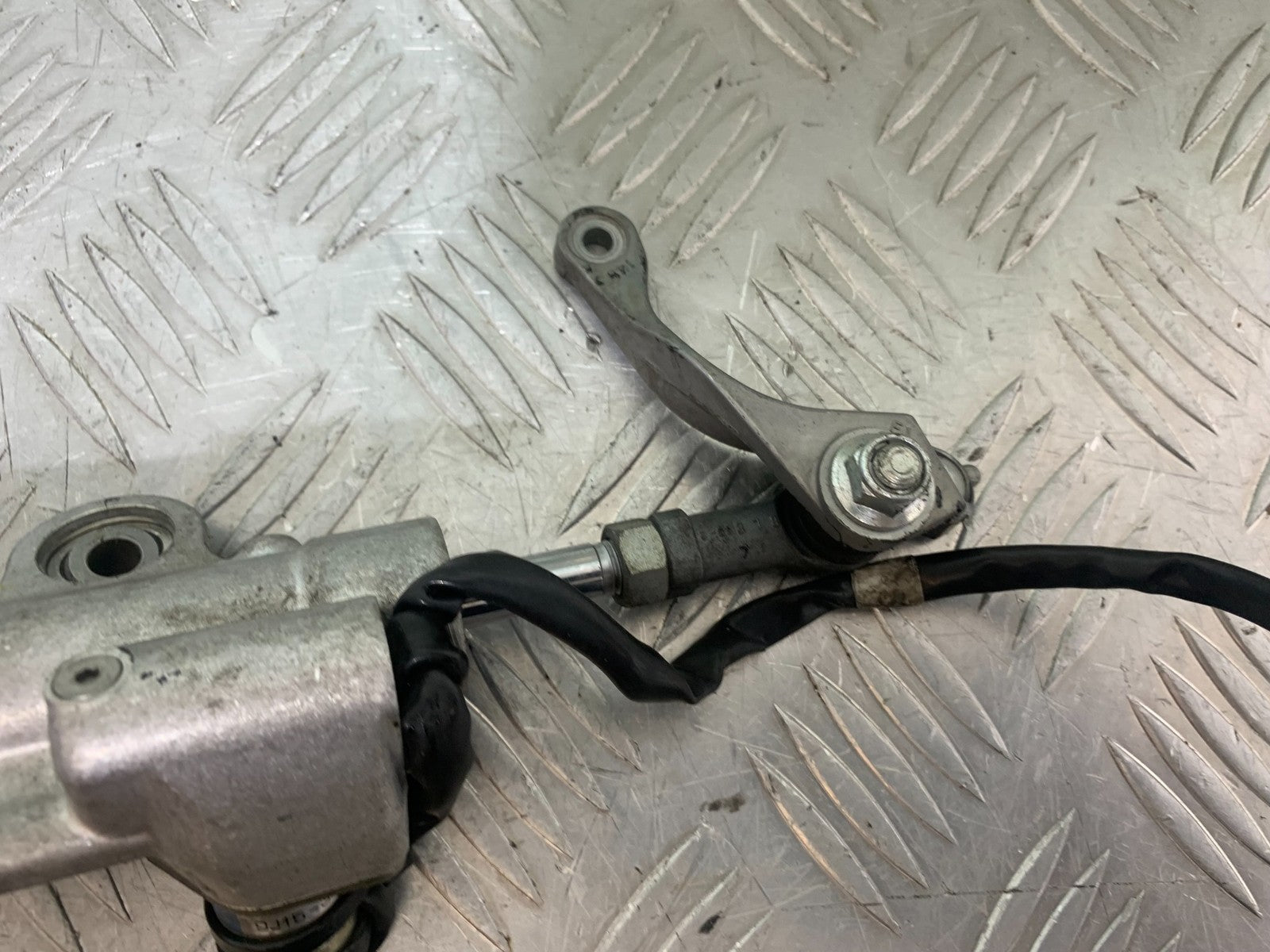 YAMAHA YZF R1 14 B BIG BANG STEERING DAMPER 2009-14 (CMB1175)