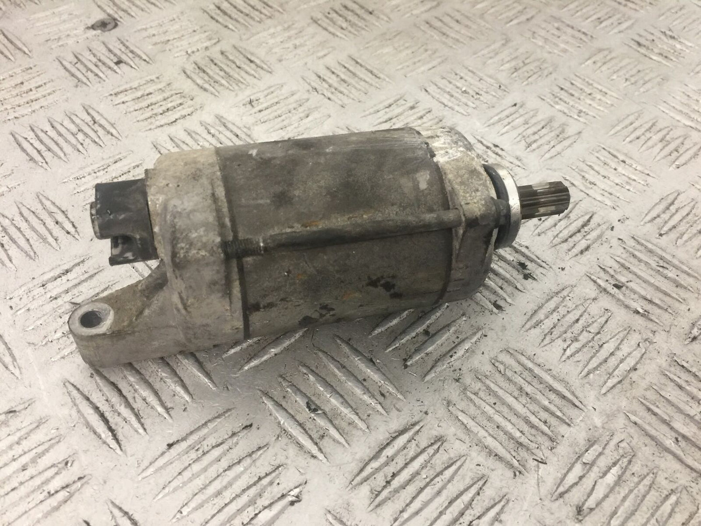 HONDA CBF600 CBF 600 STARTER MOTOR  YEAR 2004 -07  (STOCK 909)