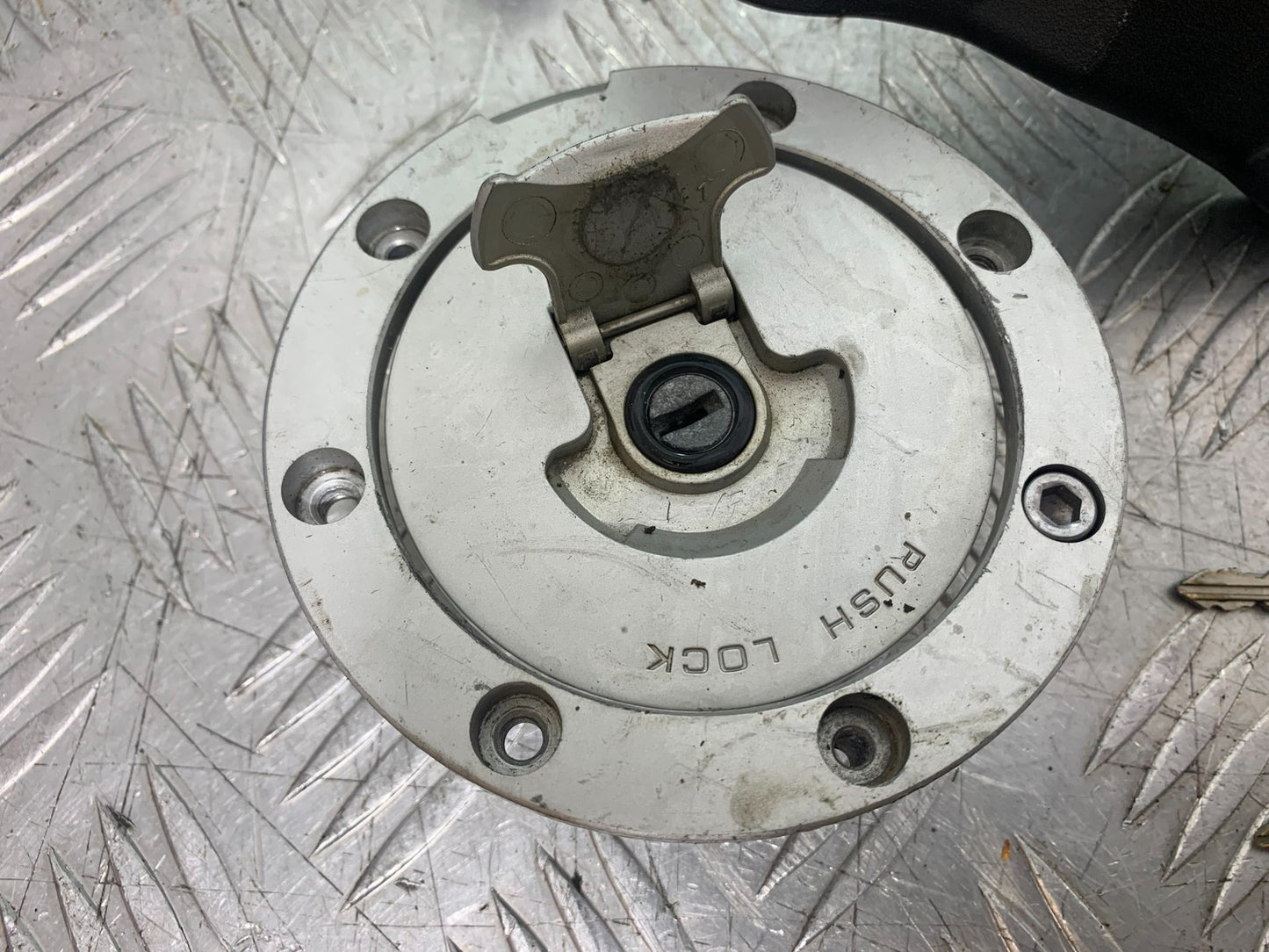HONDA CBR1000 rr FIREBLADE ECU LOCKS 2 KEYS YEAR 2006 (CMB1220)