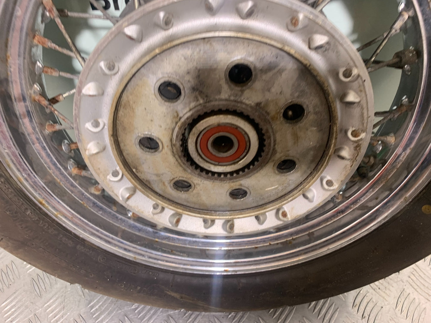 KAWASAKI VN1500 CLASSIC REAR WHEEL YEAR 1999 -2006 (CMB1166)