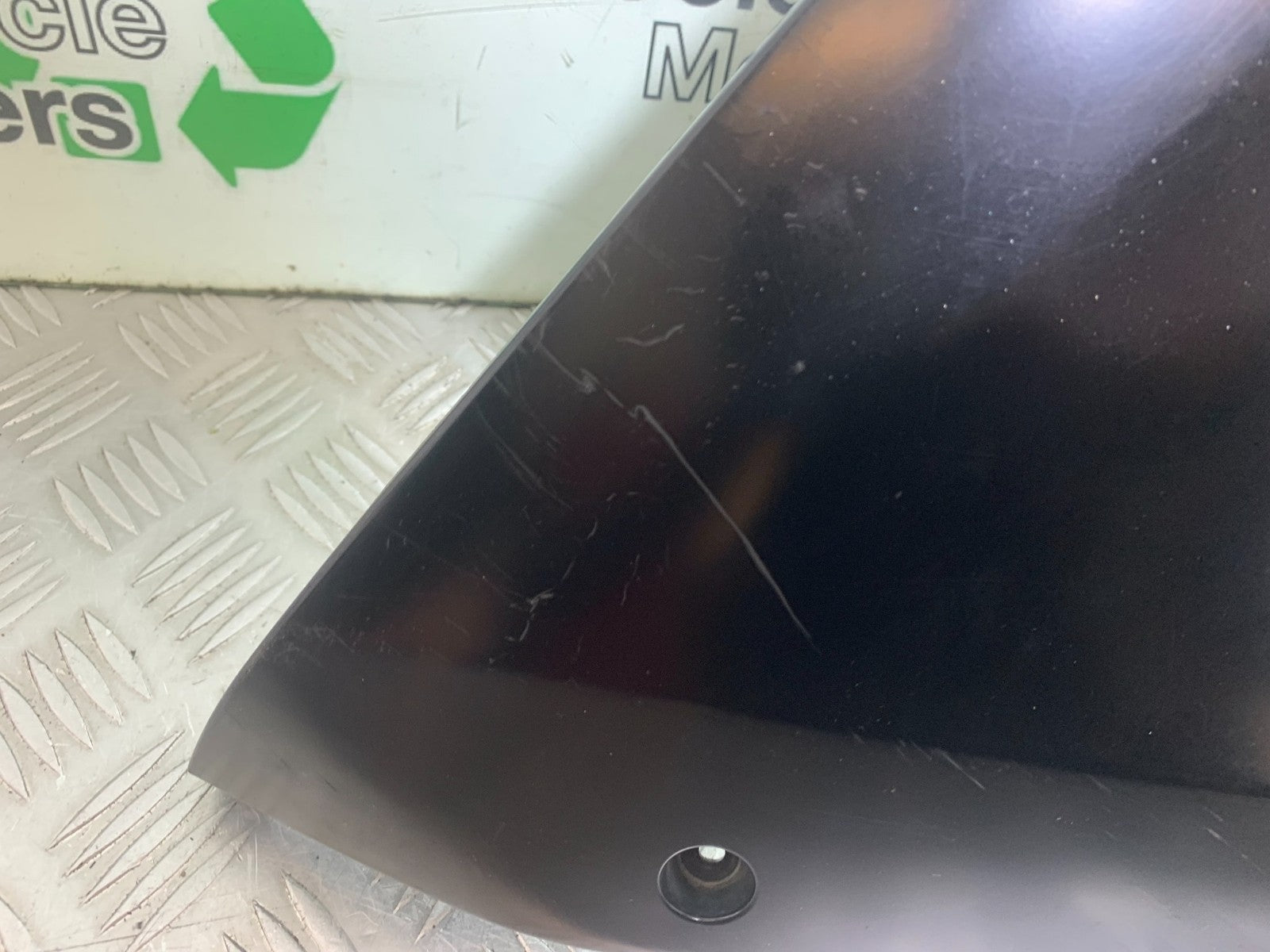 YAMAHA YZF-R125 YZF 125 RIGHT FAIRING PANEL  YEAR 2019-2022 (CMB1263)