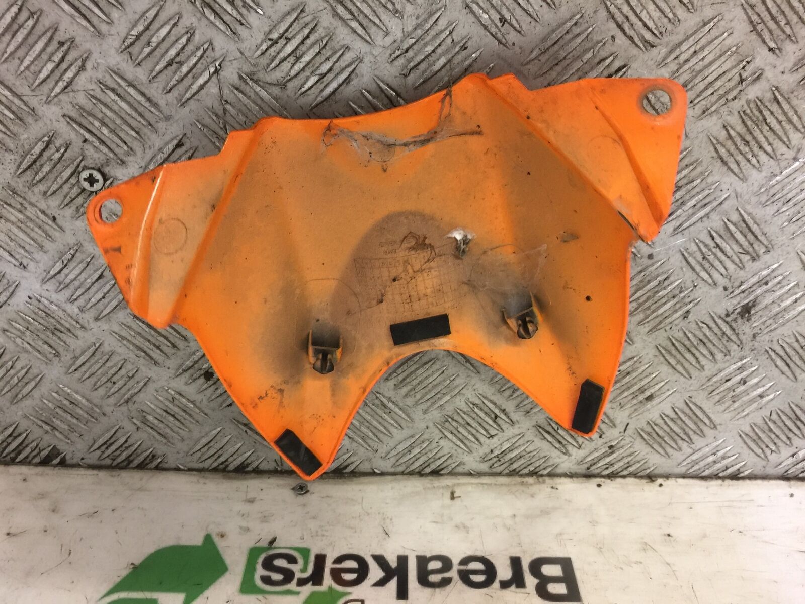 HONDA CBR125 CBR 125 TANK INFILL COVER  YEAR 2011-2017 (STOCK 466)