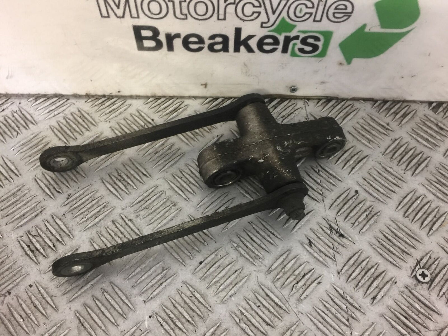 SUZUKI GSF1250 GSF 1250 K8 REAR SHOCK LINKAGE  YEAR 2009