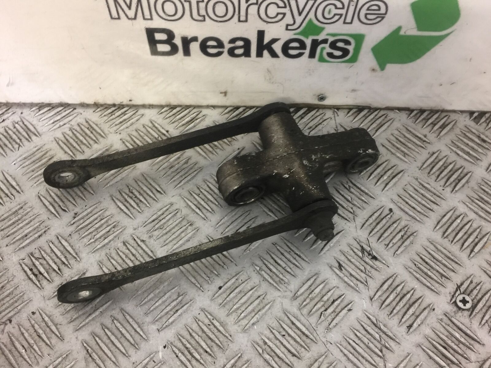 SUZUKI GSF1250 GSF 1250 K8 REAR SHOCK LINKAGE  YEAR 2009