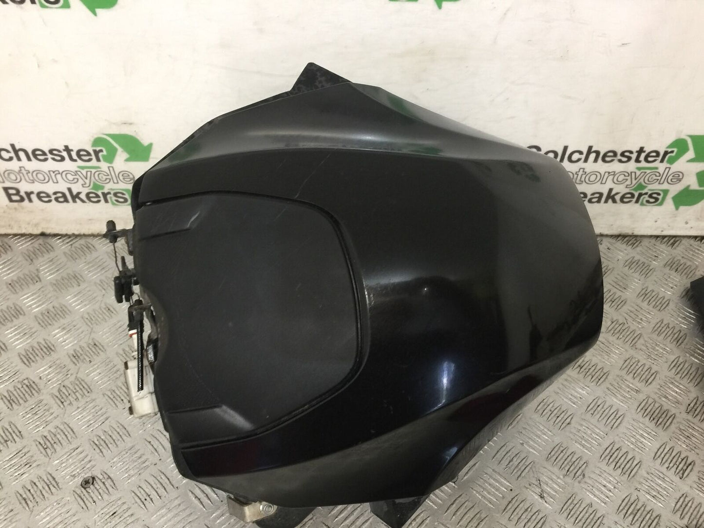 APRILIA 850 MANA AUTOMATIC HELMET COMPARTMENT YEAR 2007-2012  (STOCK 875)