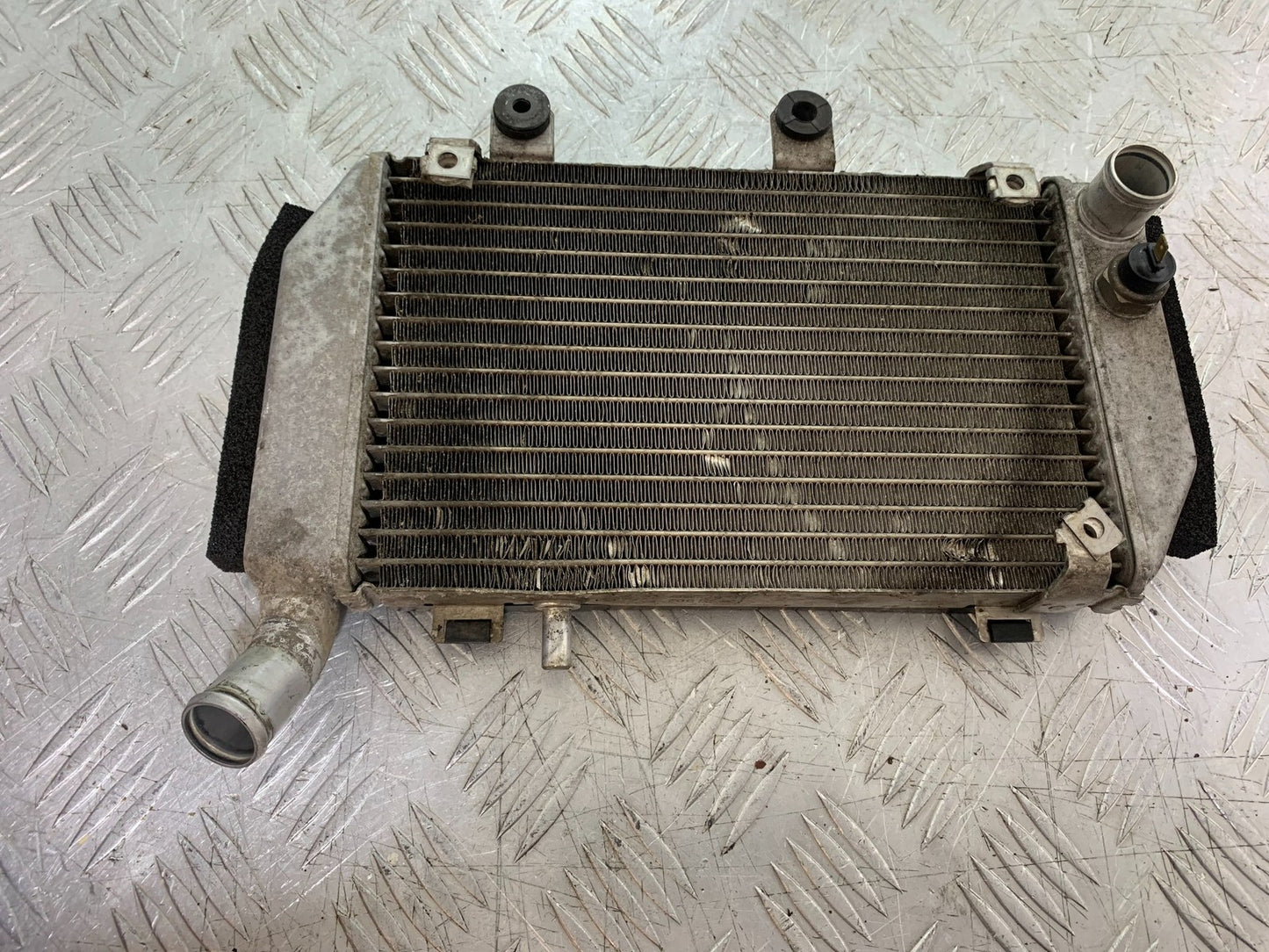 HONDA VFR800 VFR 800 V-TEC LEFT RADIATOR   YEAR 2002 -09 (CMB1296)