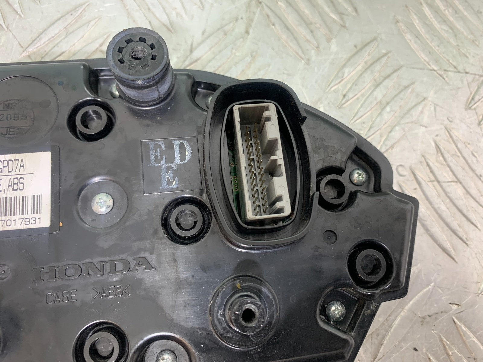 HONDA CBR1000 rr FIREBLADE CLOCKS SPEEDO DASH YEAR 2012-2016 (CMB1198)