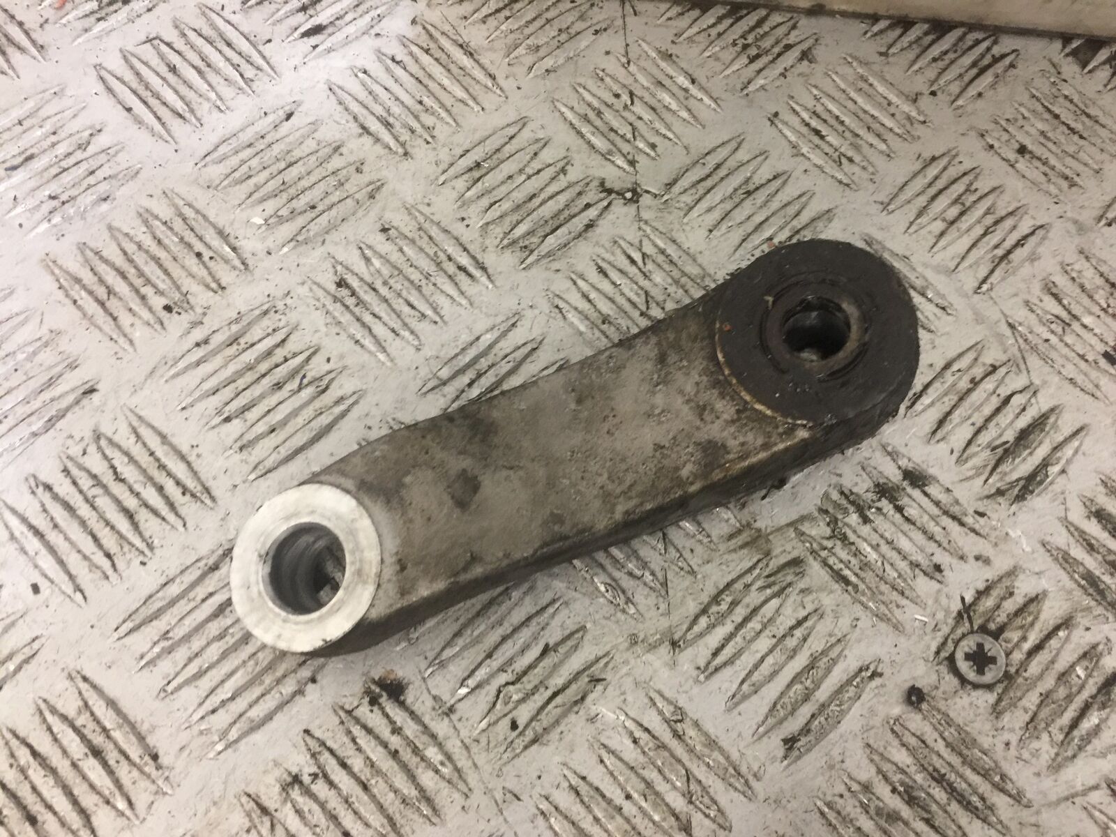 SUZUKI VLR1800 VLR 1800 LINKAGE ARM   YEAR 2010 (STOCK 815)