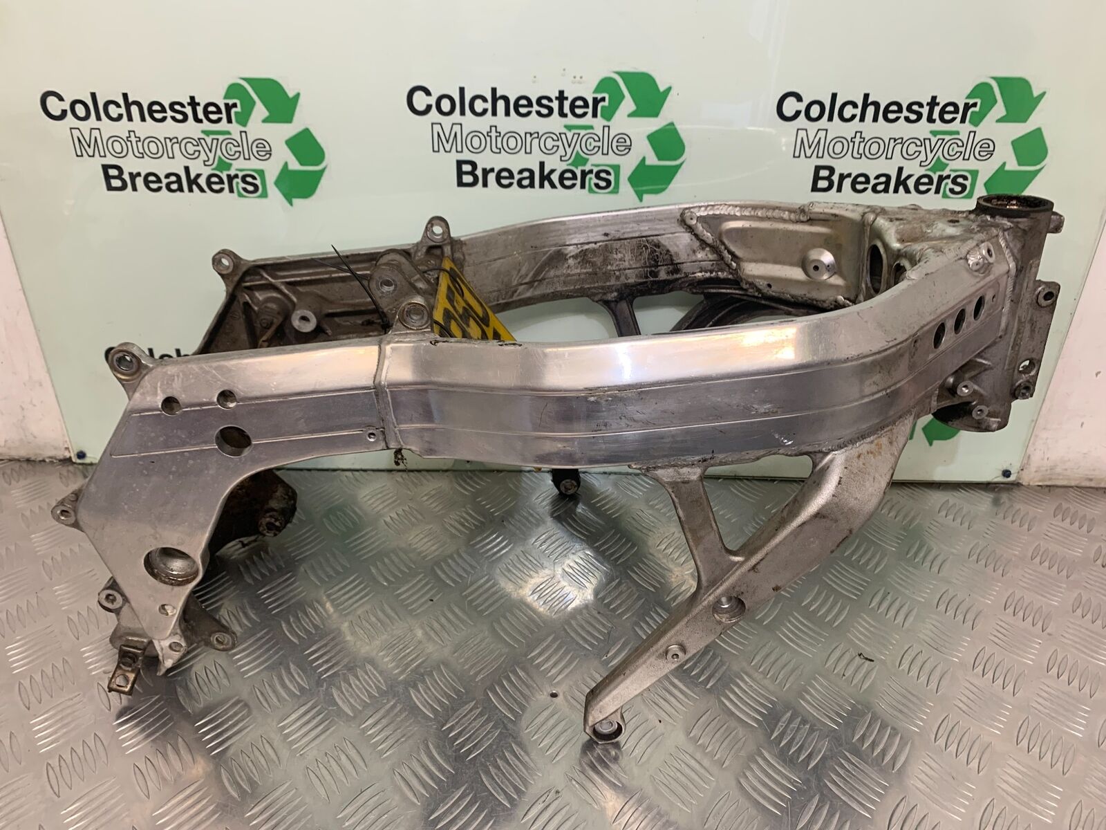 HONDA CBR 400 NC23 TRI-ARM FRAME AND REG  YEAR YEAR 1987-89 (STOCK 969)