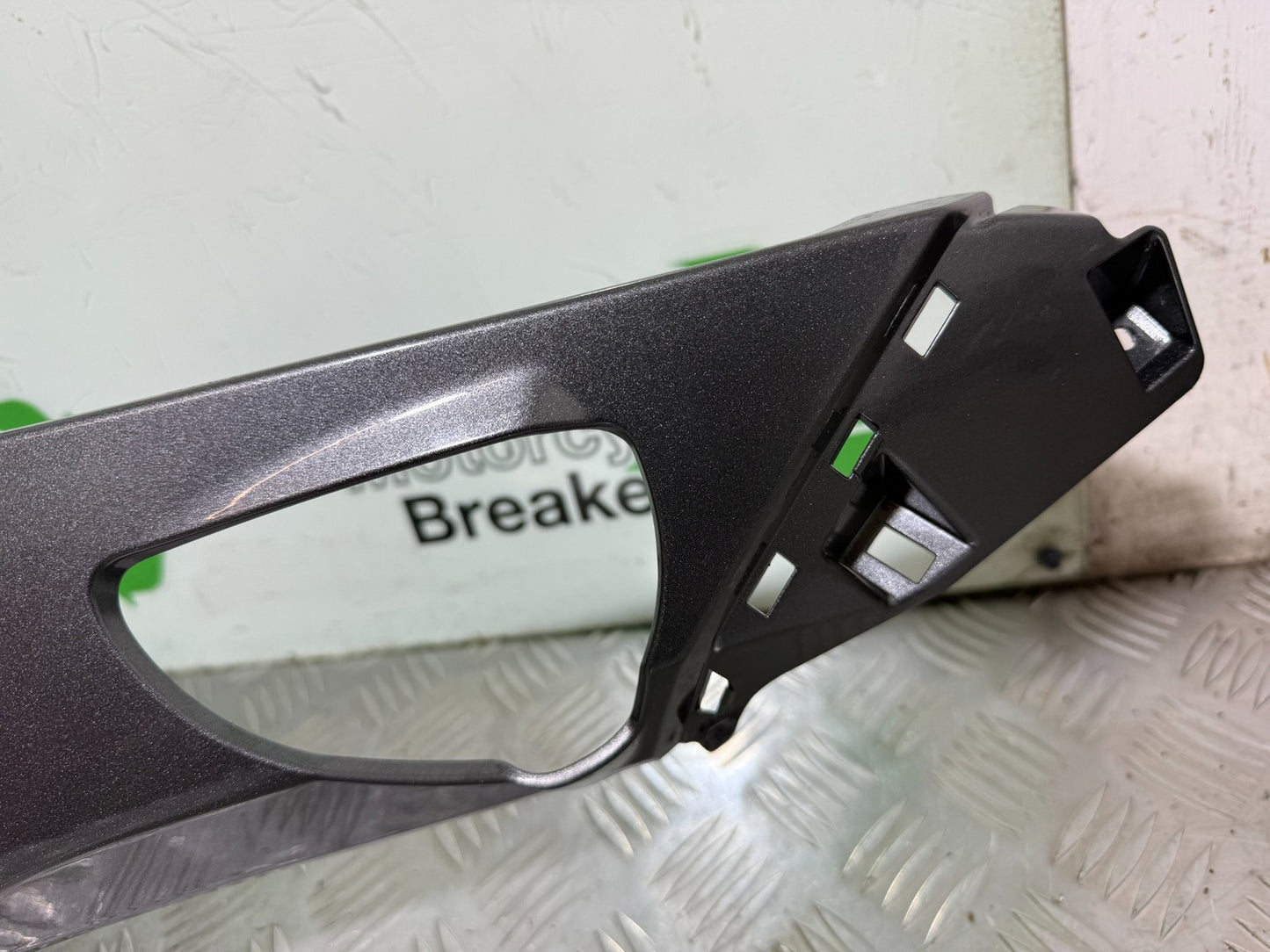 SUZUKI GSXR1300 GSXR 1300 HAYABUSA GEN 3 LEFT FAIRING PANEL YEAR 2022 - 2024