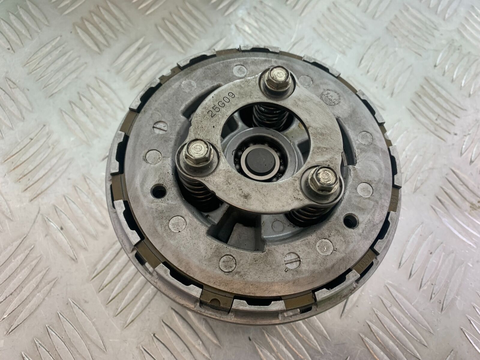 DUCATI DIAVEL 1200 CLUTCH   YEAR 2014-17 (CMB1054)