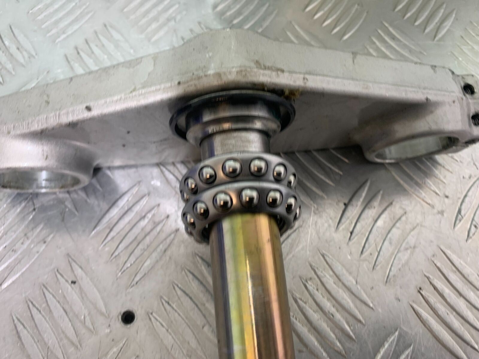 TRIUMPH 1050 SPRINT ST BOTTOM YOKE   YEAR 2004-2007 (CMB1089)