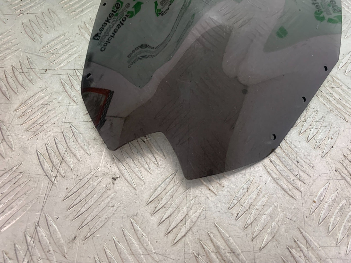 YAMAHA XJ6 XJ6-S SCREEN   YEAR 2009-2015  (CMB1212)