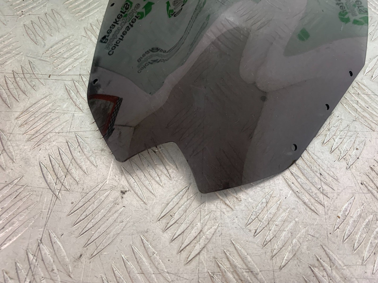 YAMAHA XJ6 XJ6-S SCREEN   YEAR 2009-2015  (CMB1212)