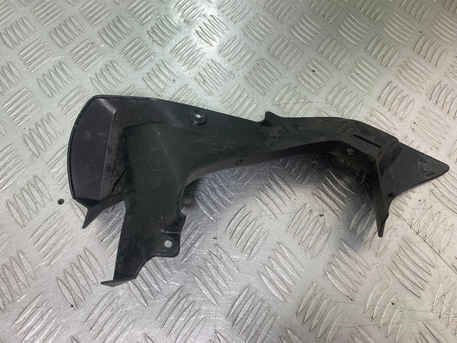 YAMAHA YZF-R125 YZF 125 LEFT TOP FAIRING INFILL PANEL  YEAR 2019-2022 (CMB1263)
