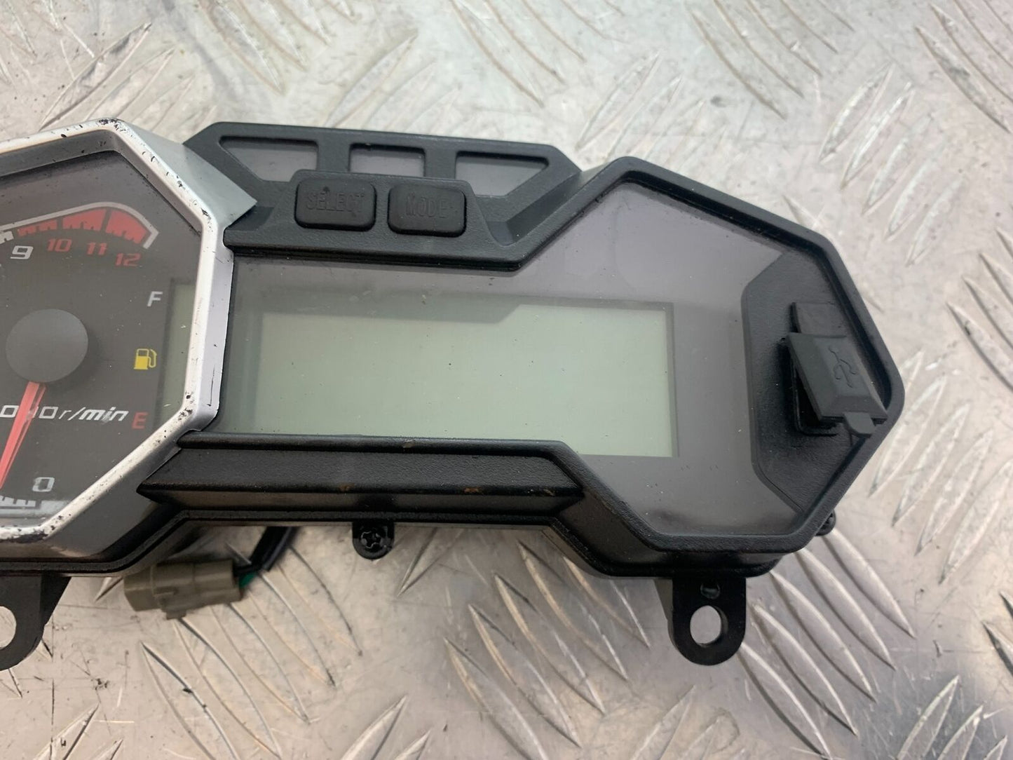 SINNIS TERRAIN 125 CLOCKS SPEEDO DASH YEAR 2018 (CMB1123)