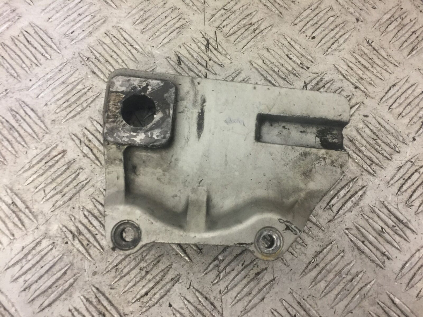 KAWASAKI ZZR1200 ZZR 1200 REAR CALIPER BRACKET   2002-2005 (STOCK 678)