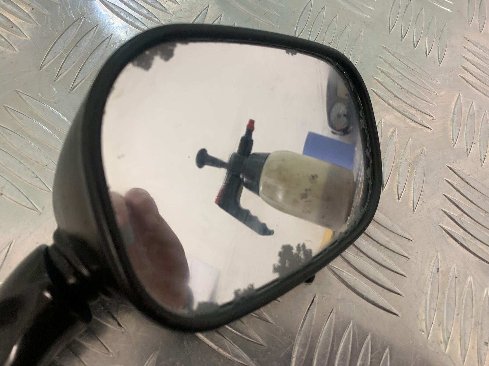 YAMAHA FJR1300 FJR 1300 RIGHT MIRROR  YEAR 2001-05 (STOCK 946)