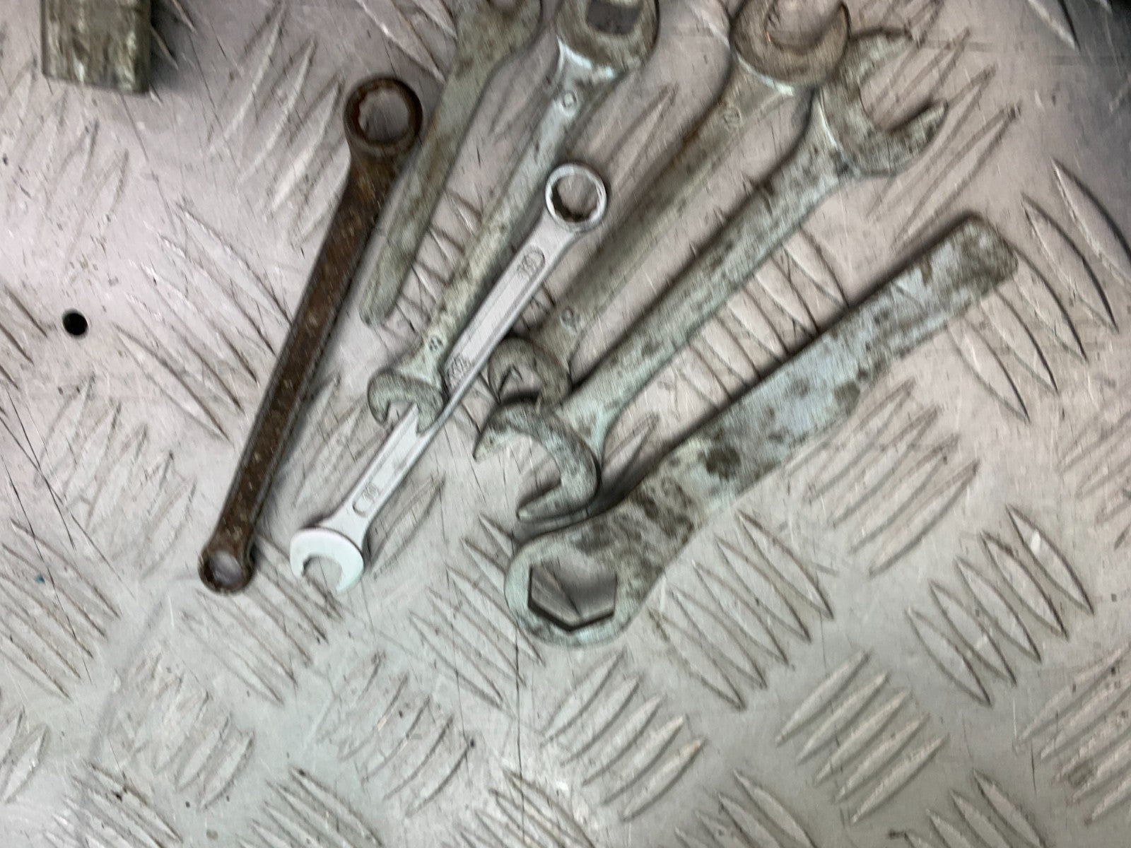 KAWASAKI ZX9R ZX9 R TOOL KIT YEAR 1998-1999 (CMB1329)