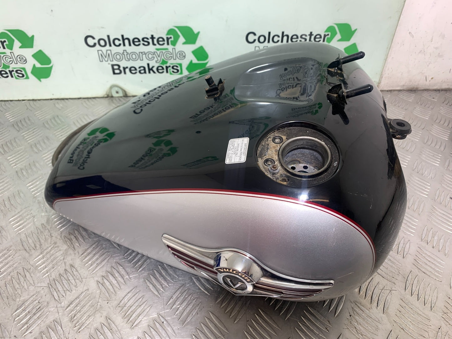 KAWASAKI VN1500 CLASSIC PETROL TANK  YEAR 1999 -2006 (CMB1166)