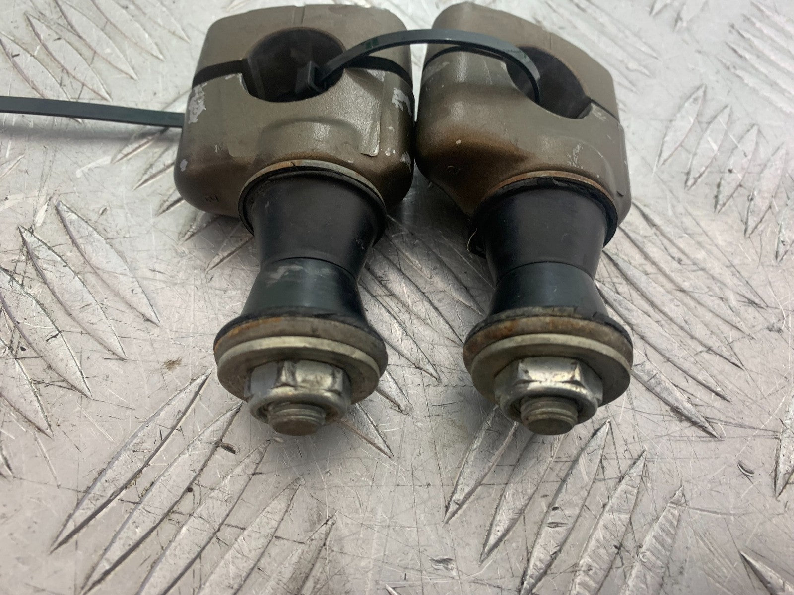 KAWASAKI KXF250 KXF 250 HANDLEBAR RISERS YEAR 2006-2008 (CMB1309)