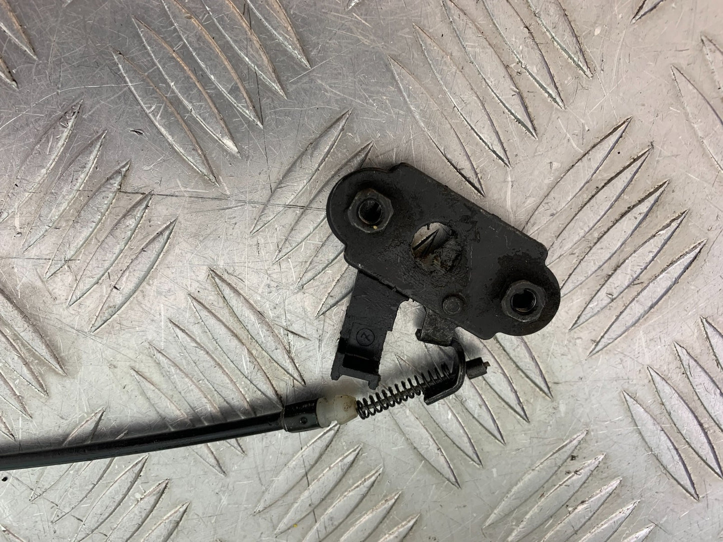 KTM 125 DUKE SEAT CATCH AND CABLE  YEAR 2018-2023 (CMB1185)