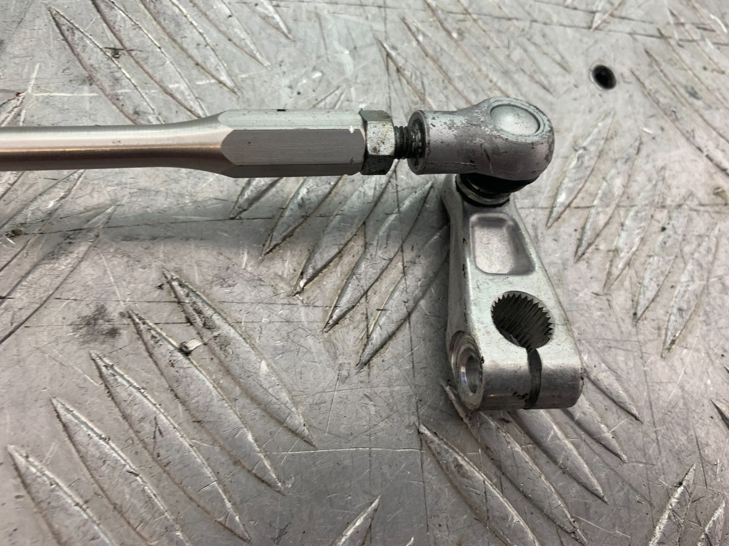 HONDA CBR1000 rr FIREBLADE GEAR LEVER YEAR 2006 (CMB1220)