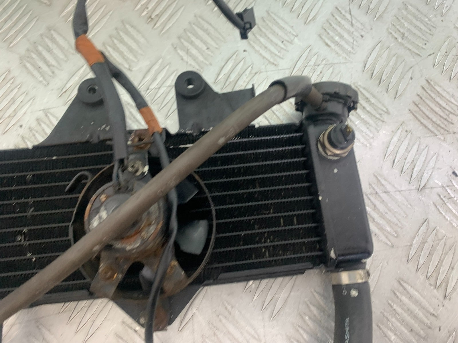 HONDA XL125 VARADERO RADIATOR   YEAR 2001-2006  (CMB1210)