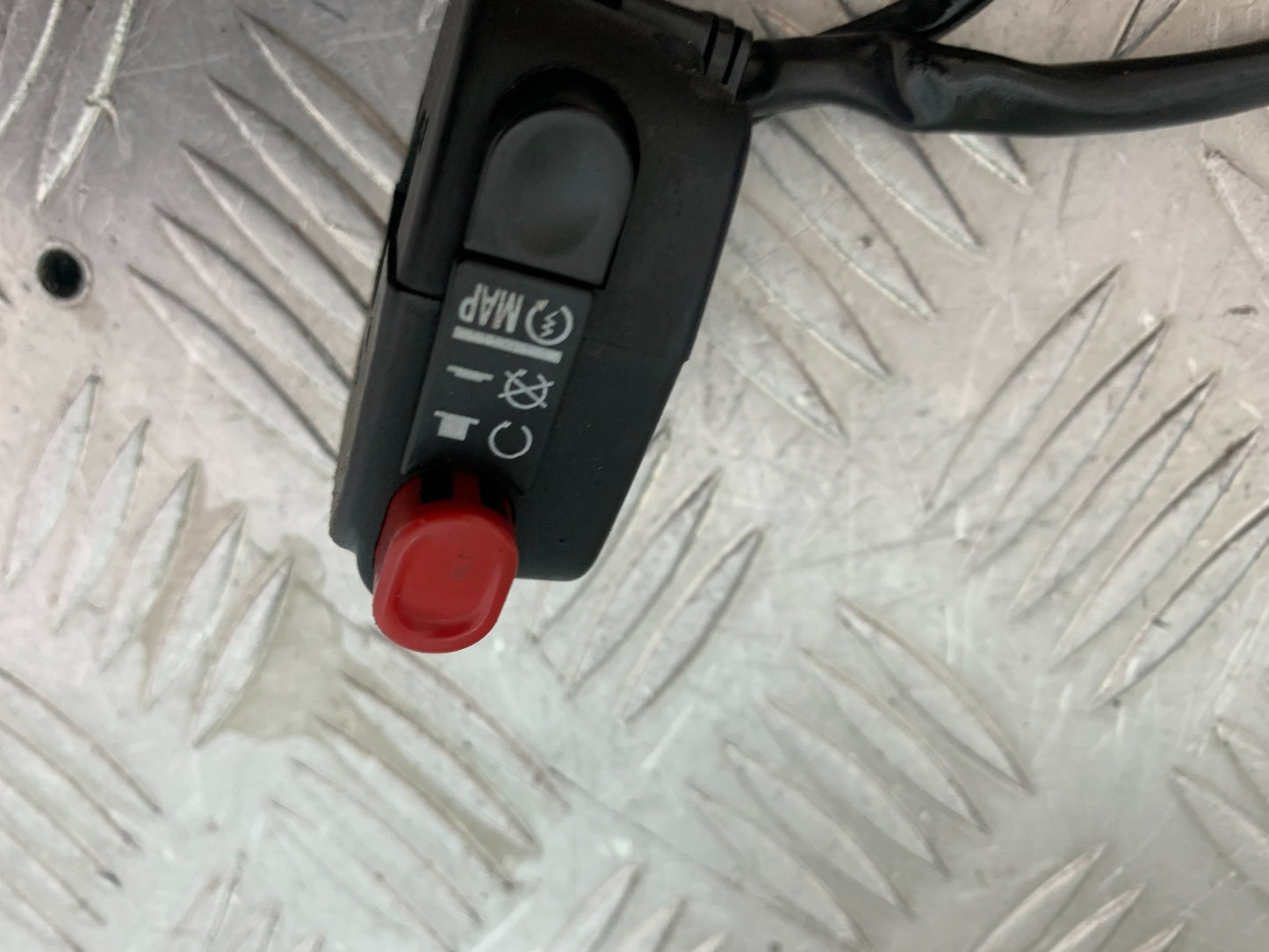 MV AGUSTA 800 F3 RIGHT SWITCH GEAR YEAR 2013-2016 (CMB1152)