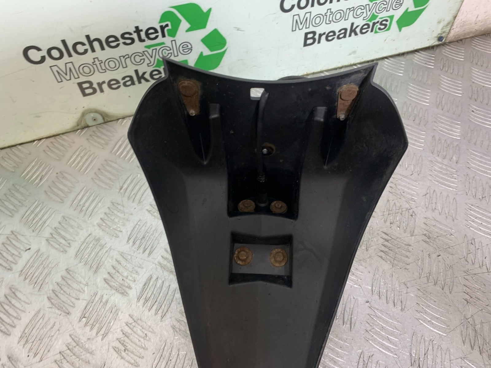 KAWASAKI GTR1400 GTR 1400 REAR MUDGUARD YEAR 2007-2009 (CMB1306)