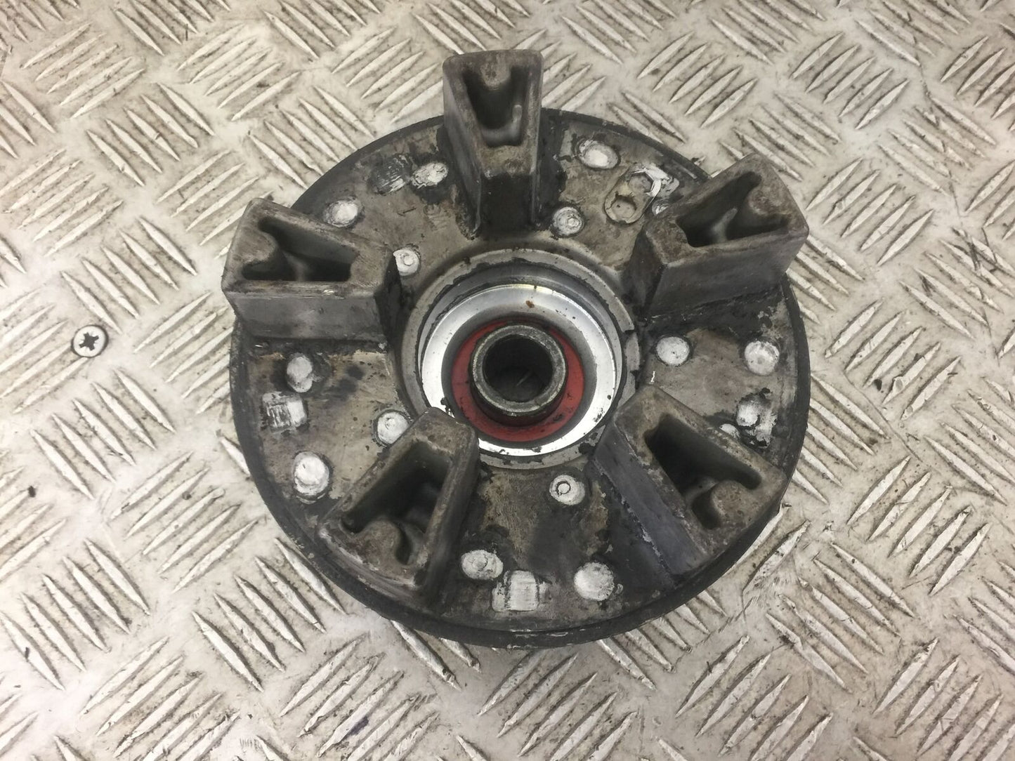 HONDA NC700 NC 700 SPROCKET CARRIER YEAR 2012 STOCK 437