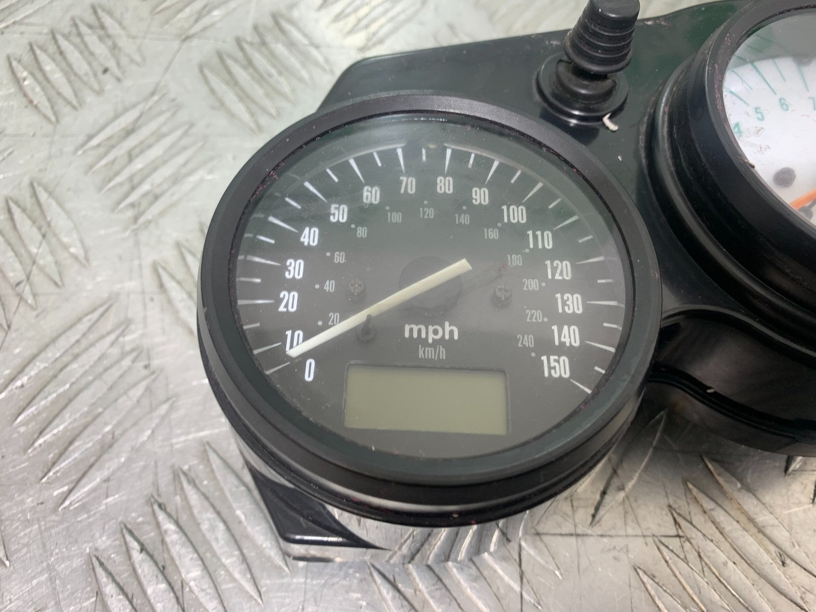 SUZUKI SV650 SV 650 mk1 CLOCKS SPEEDO DASH   YEAR 1999-2002 (CMB1208)
