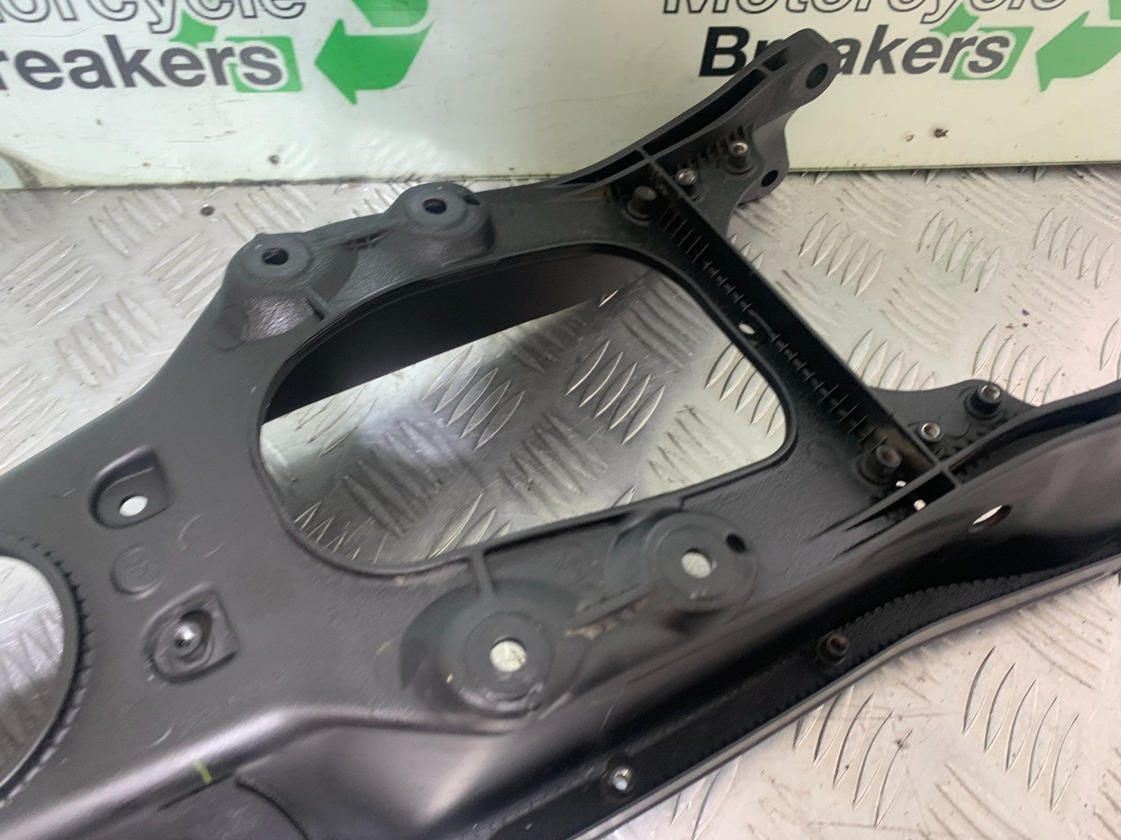 YAMAHA YZF R1 14 B BIG BANG REAR SUBFRAME 2009-14 (CMB1175)
