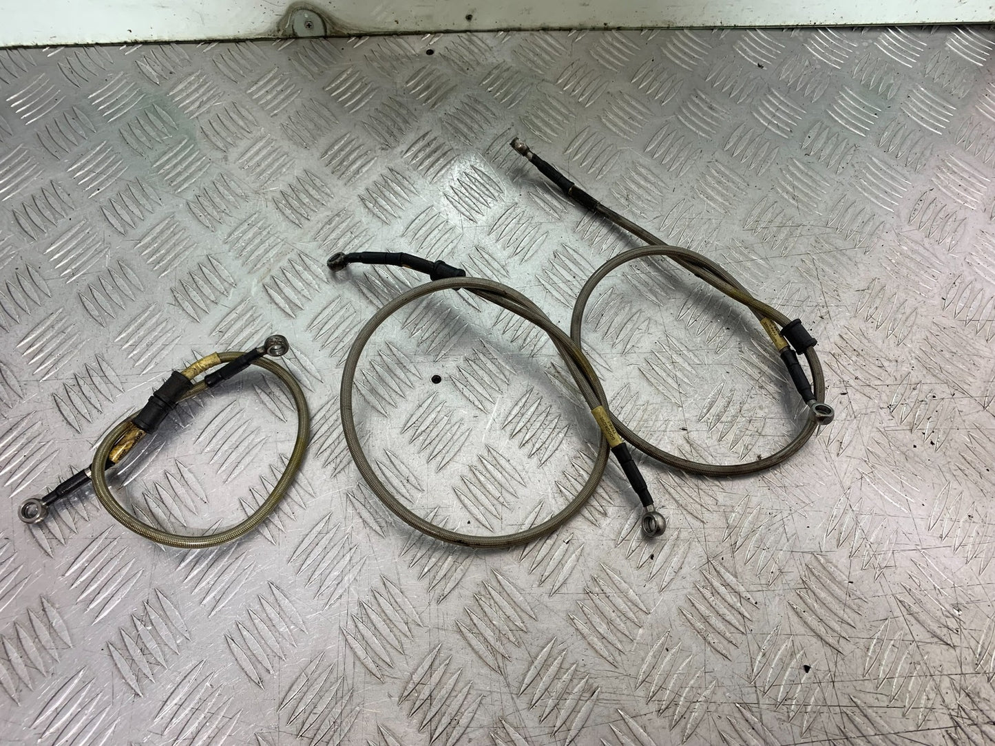 SUZUKI GSF600 GSF 600 BANDIT BRAIDED BRAKE LINES   2000-2004 (CMB1269)