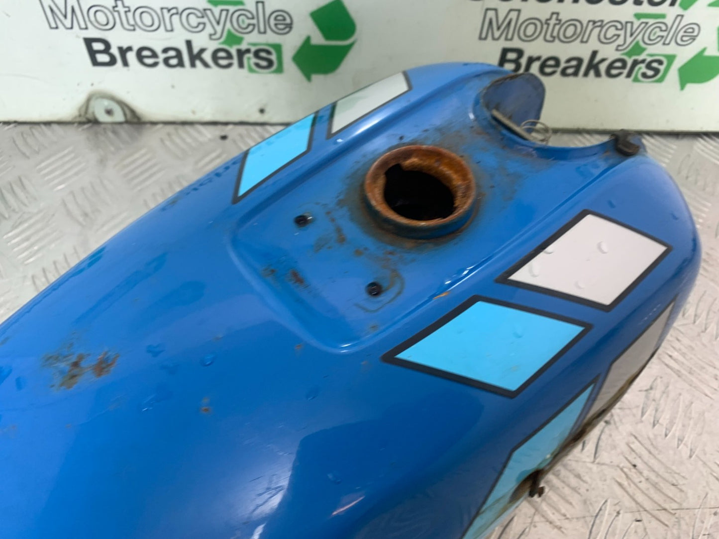 SUZUKI GP100 GP 100 PETROL TANK   YEAR 1978-1988 (CMB1259)