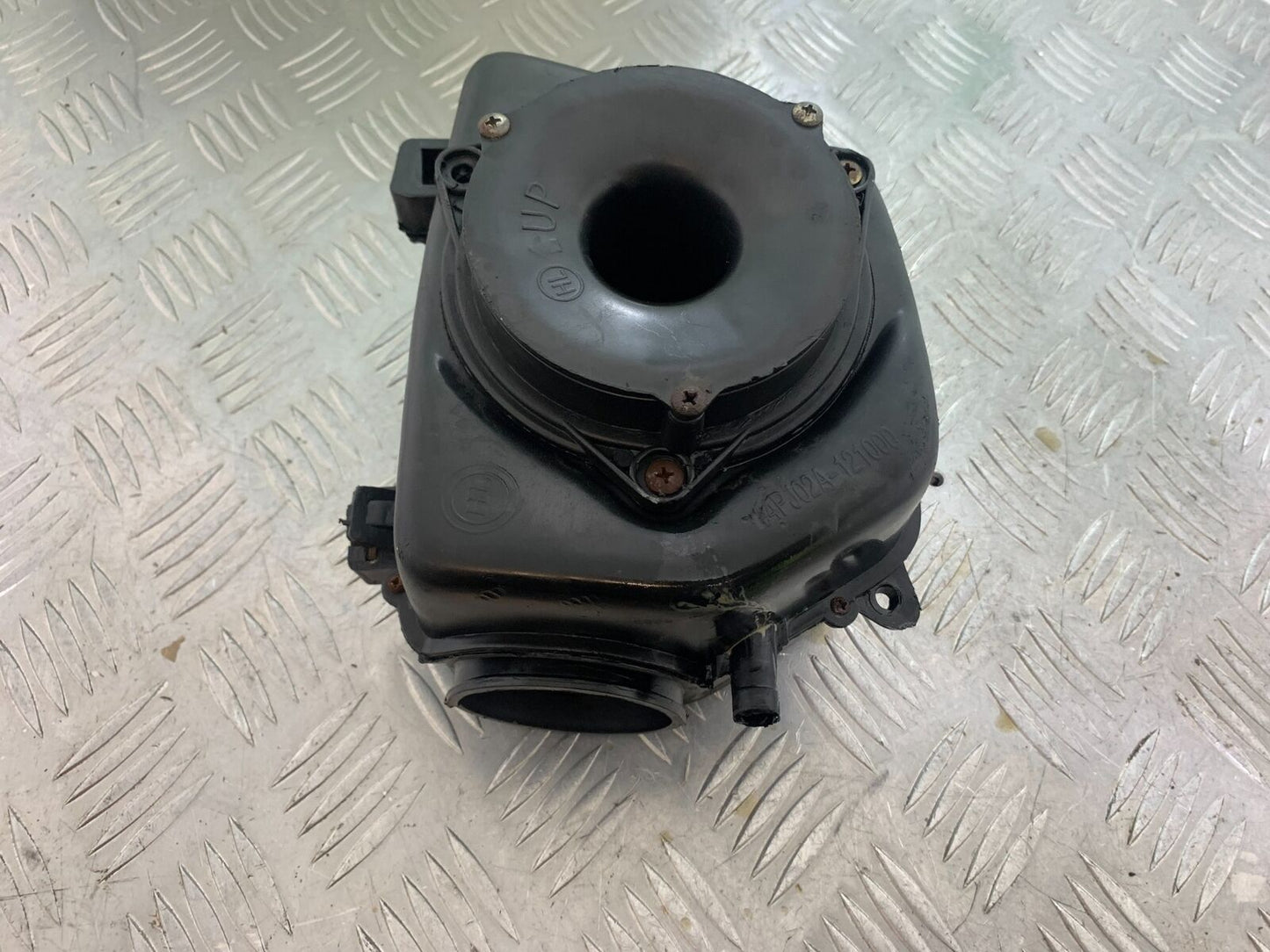 MUTT GT-SS 125 AIR BOX    YEAR 2020- 2024  (CMB1085)