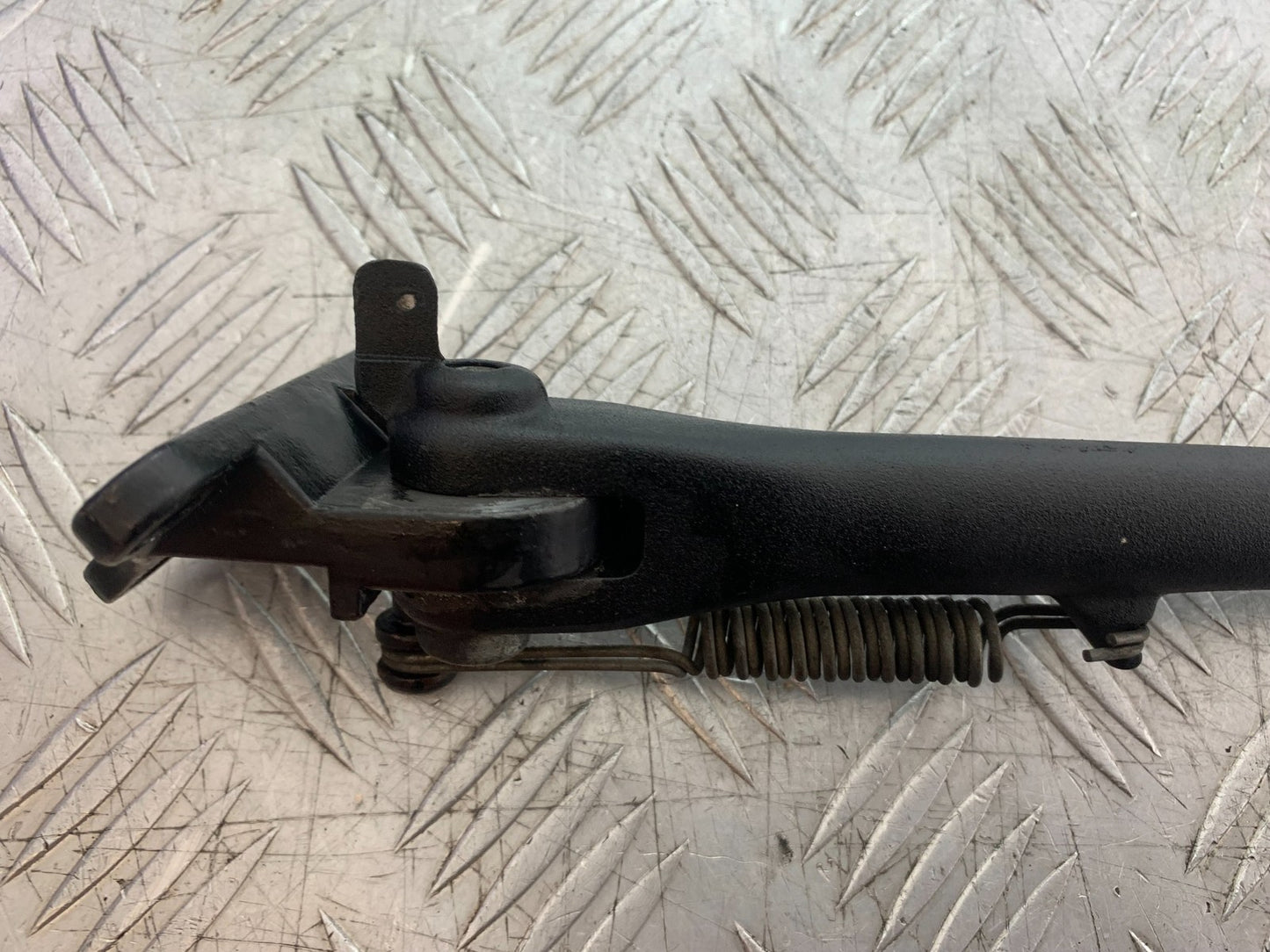TRIUMPH 1050 SPEED TRIPLE SIDE STAND AND BRACKET  YEAR 2005-2007 (CMB1322)