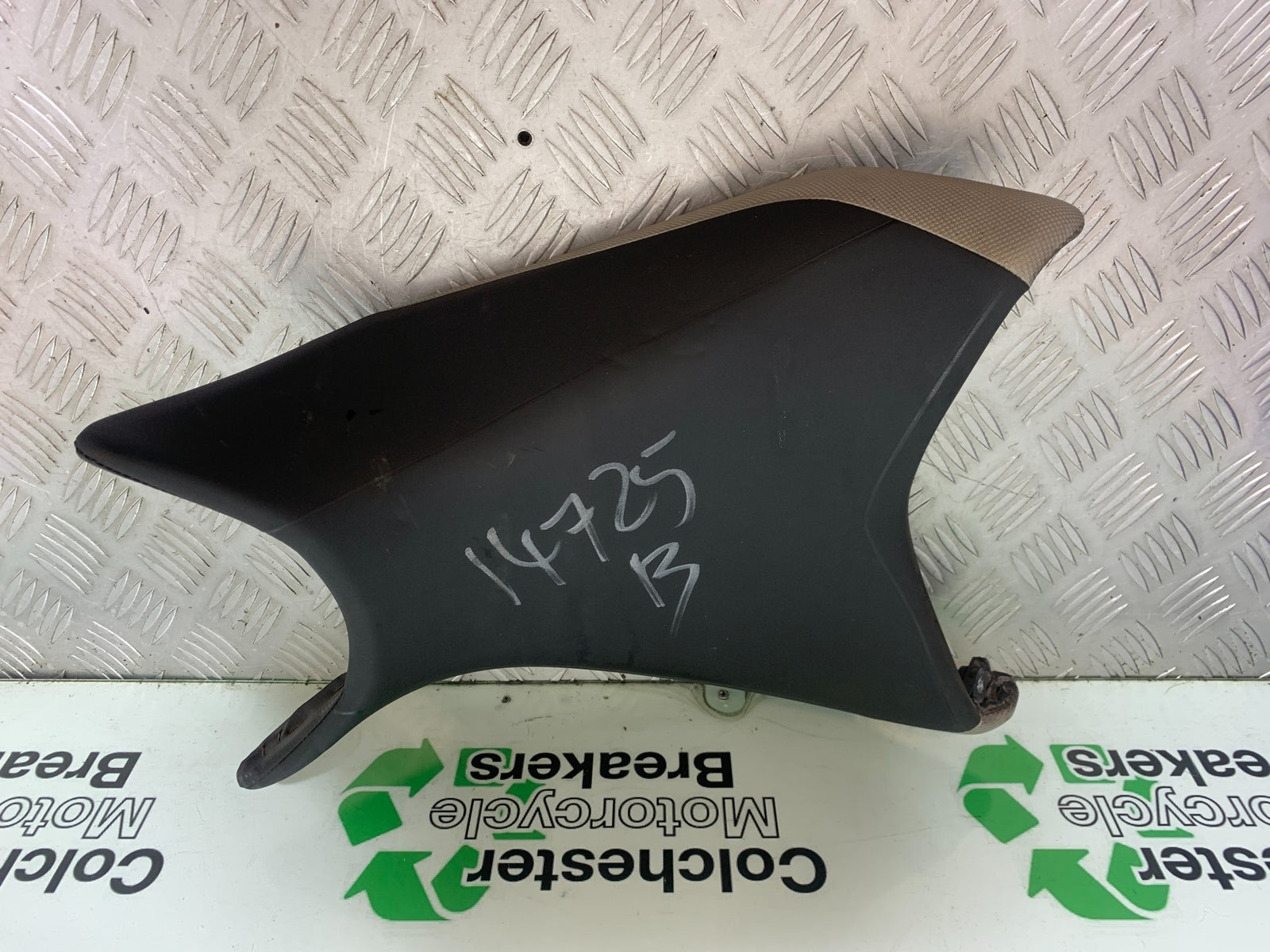 HONDA NC750 NC 750 S FRONT SEAT   2016-2020 (CMB1146)