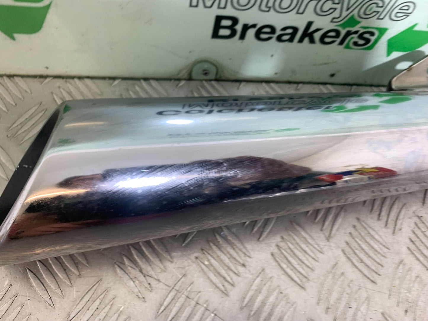 TRIUMPH THUNDERBIRD 1600 RIGHT SILENCER  YEAR 2011 (CMB1107)