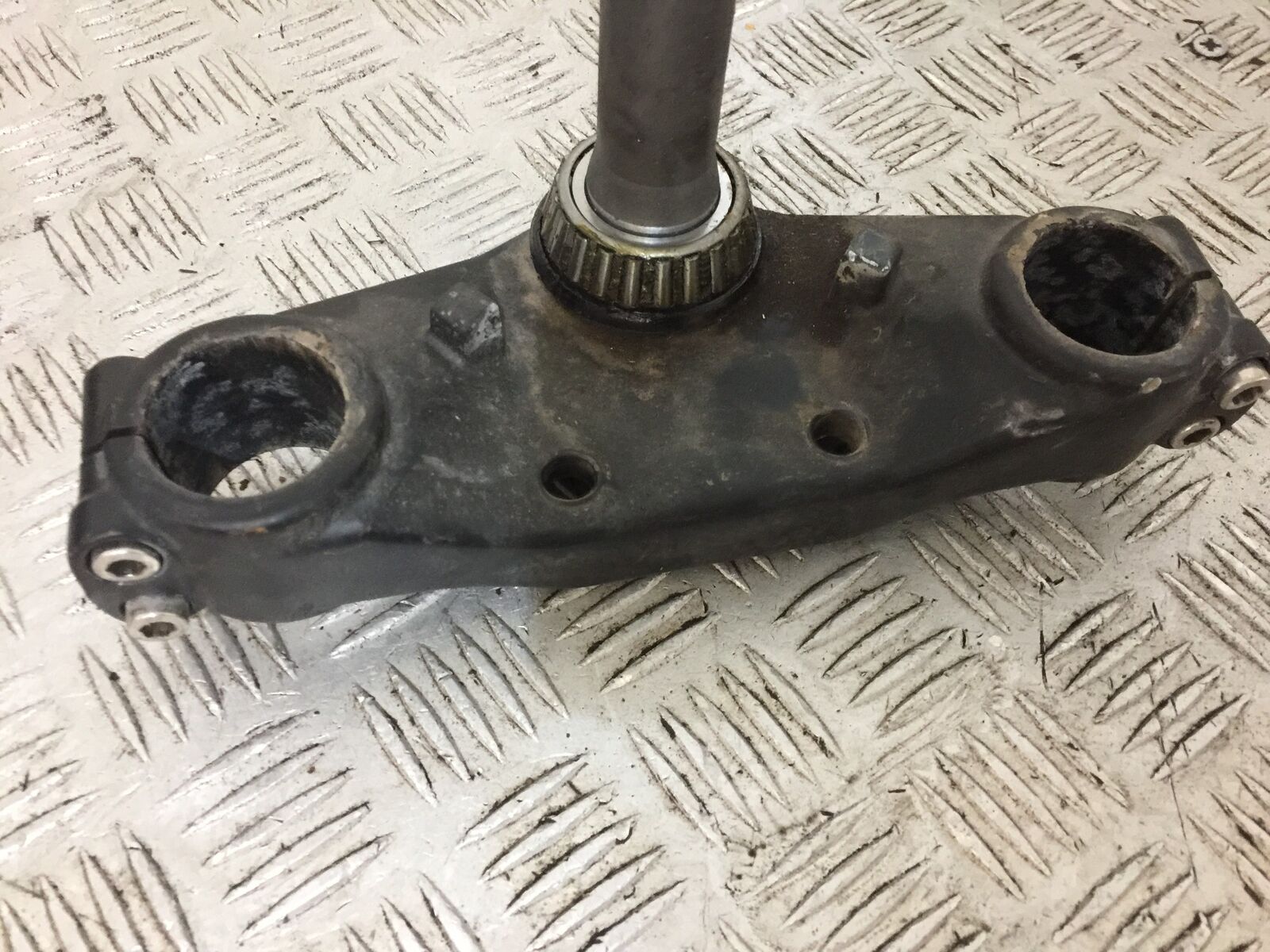 MUTT MONGREL 125 BOTTOM YOKE   YEAR 2016-2020 (STOCK 738)
