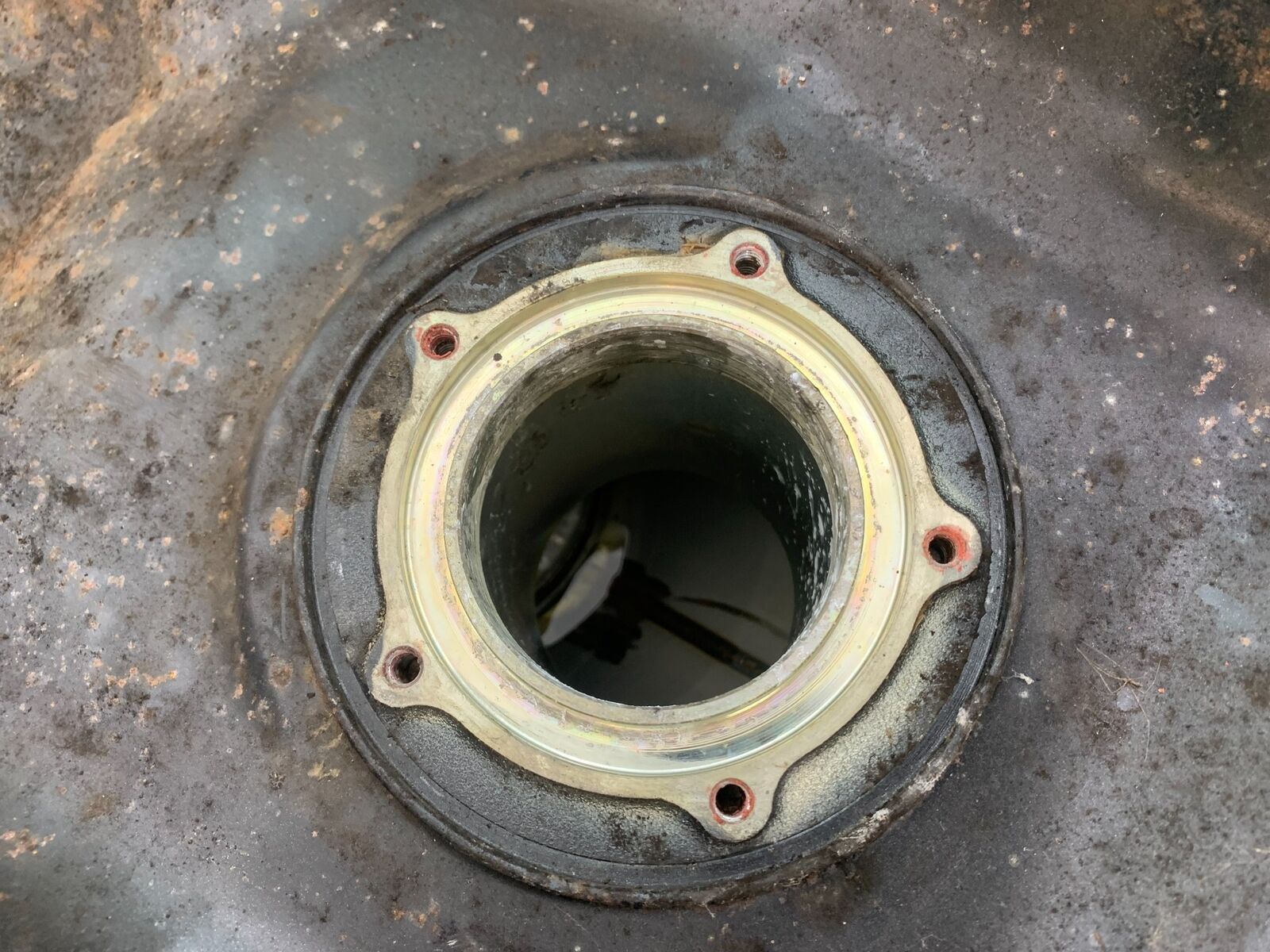 KAWASAKI Z750 Z 750 PETROL TANK   YEAR 2004-2006  (CMB1104)