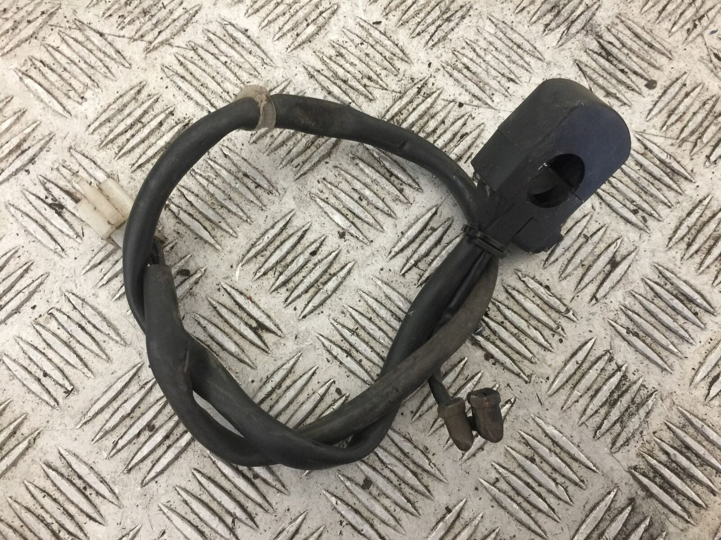 HONDA CBR125 CBR 125 RIGHT SWITCH GEAR  YEAR 2011-2017 (STOCK 732)