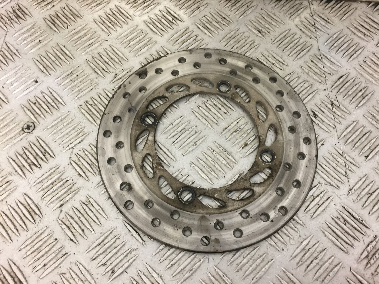 HONDA CBR125 CBR 125 REAR BRAKE DISC  YEAR 2011-2017 (STOCK 501)